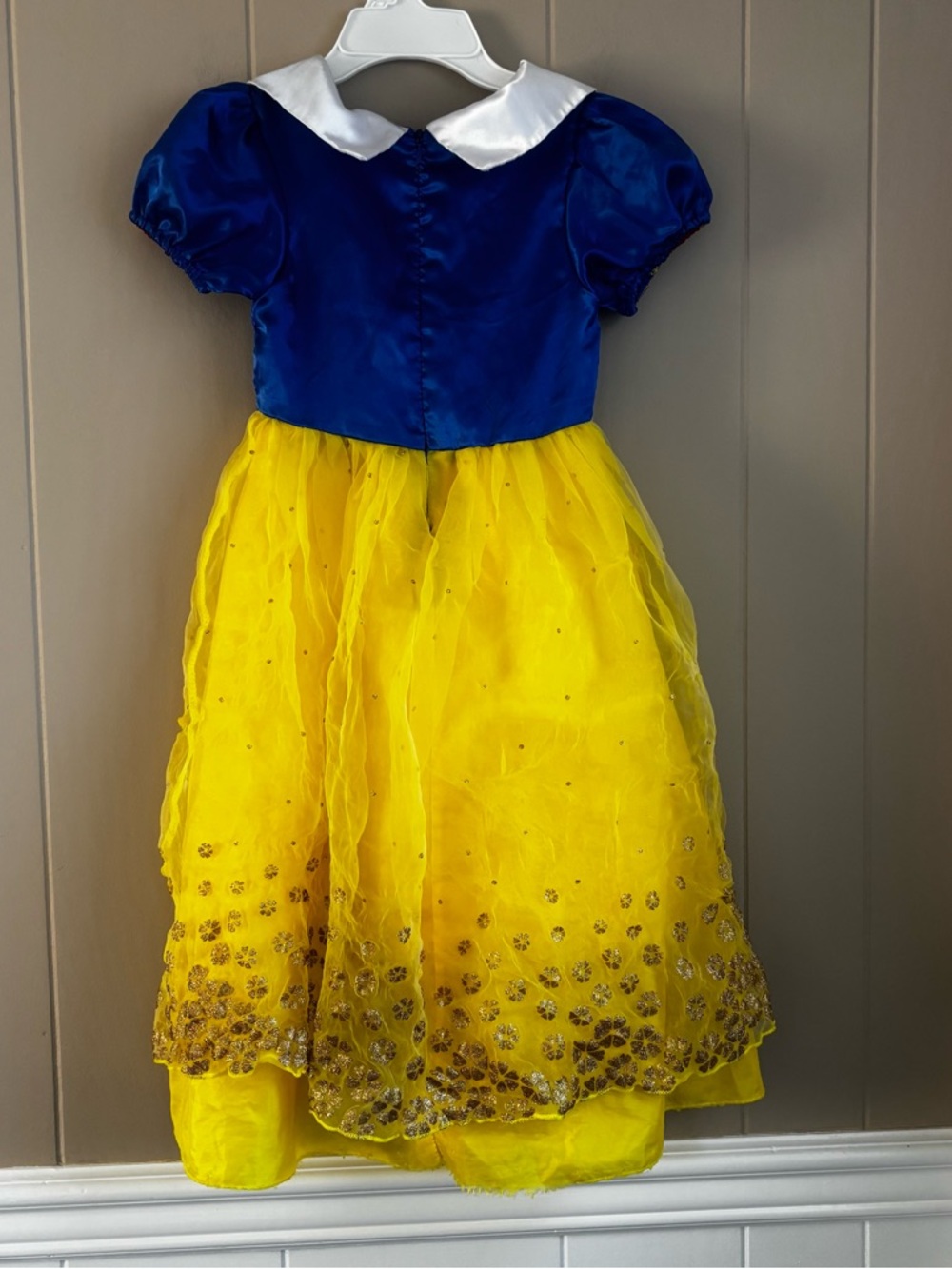 Classic Girls Snow White Princess Dress Costume – Size 110 (Approx. 4-5T) - Picture 2 of 8